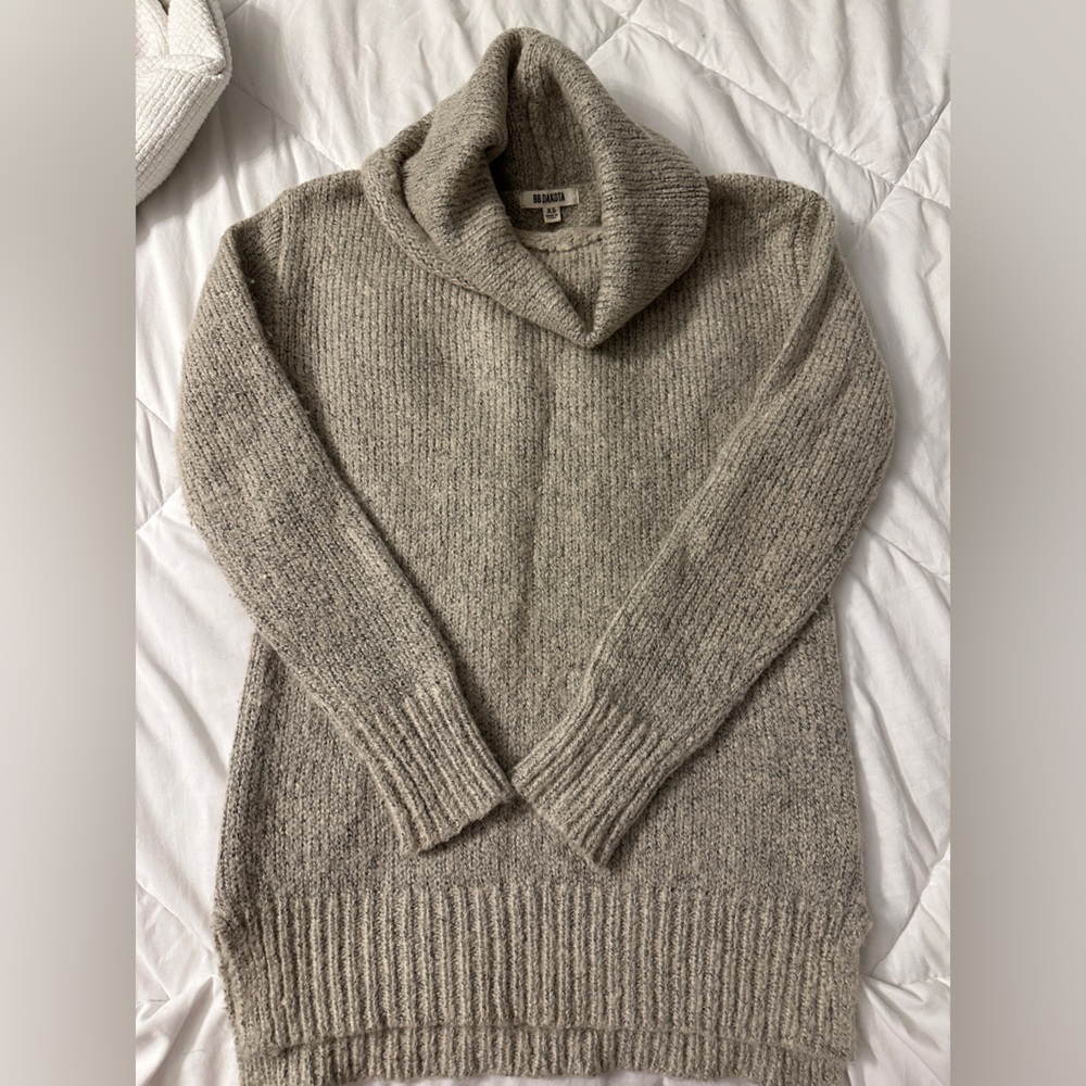 BB Dakota Heathered Knit Sweater